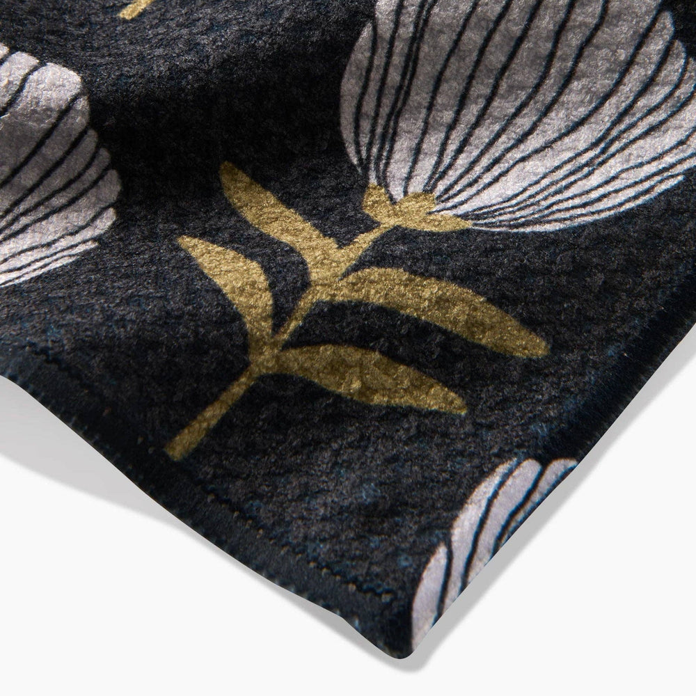 Blomma Tea Towel - Merry PigletsGeometry