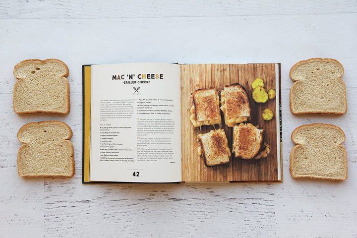 Grilled Cheese Cookbook - Merry PigletsChronicle Books