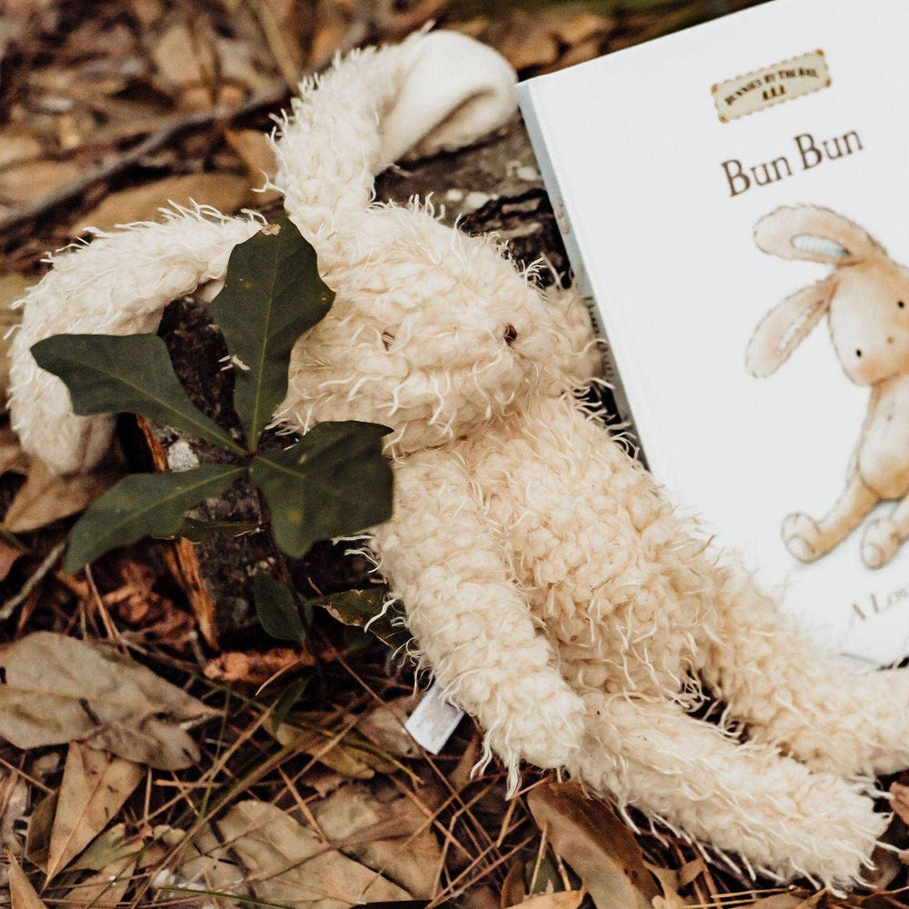 Harey the Bunny - Merry PigletsBunnies By the Bay