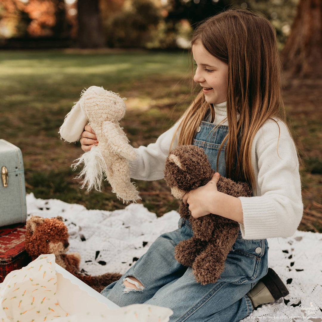 Harey the Bunny - Merry PigletsBunnies By the Bay