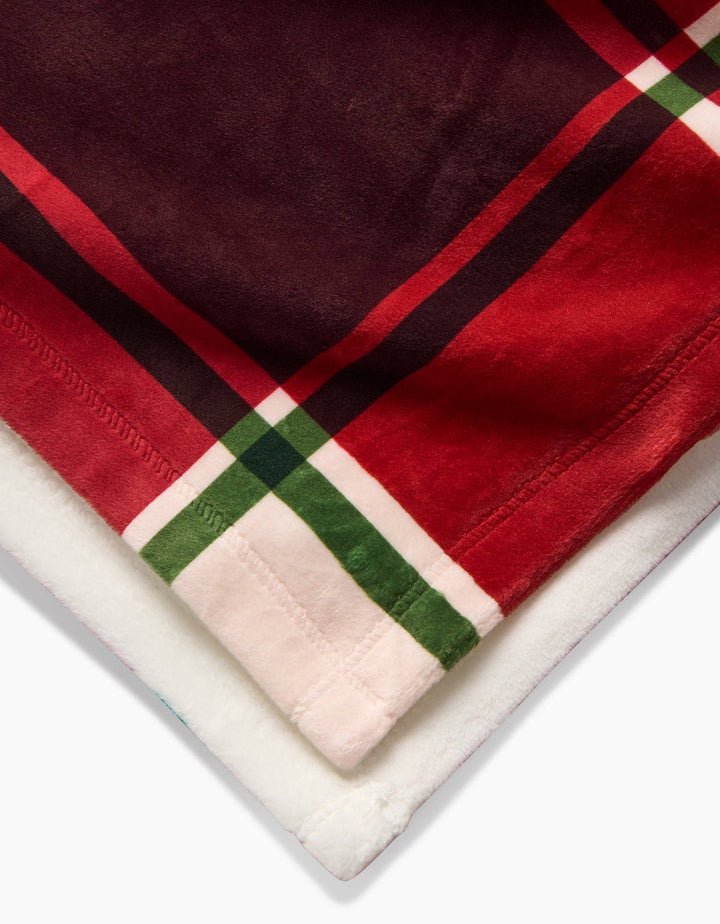 Jingle Plaid Butter Blanket - Merry PigletsGeometry
