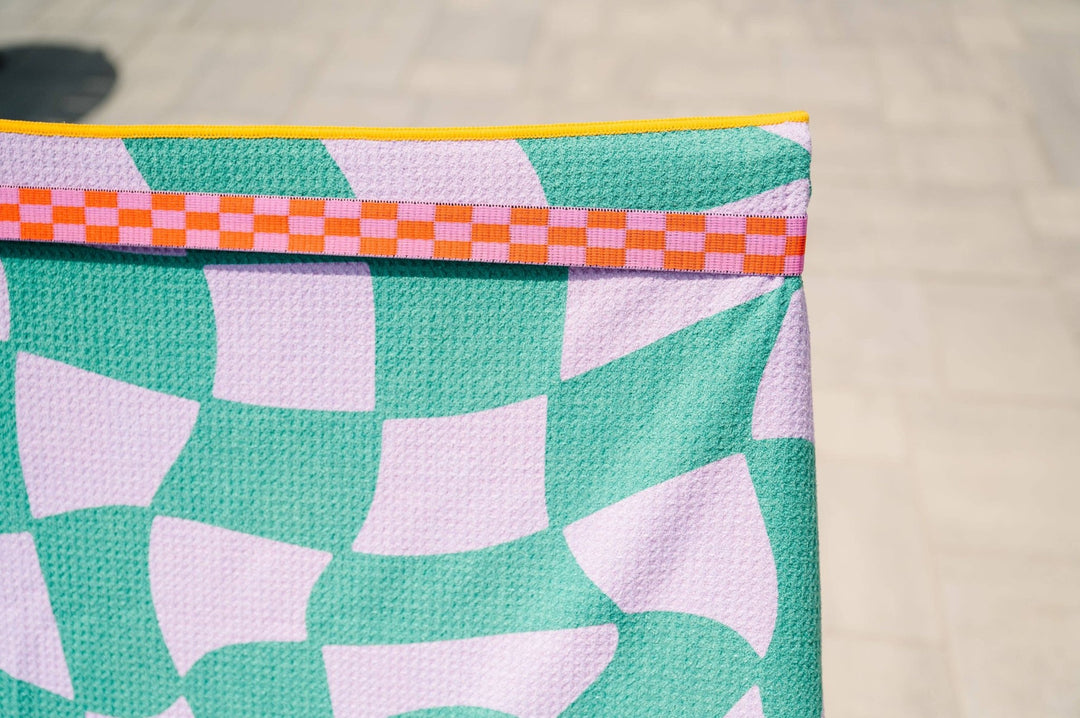 Lounge Chair Pool Towel Band: Checkmate - Merry PigletsCrae.Home