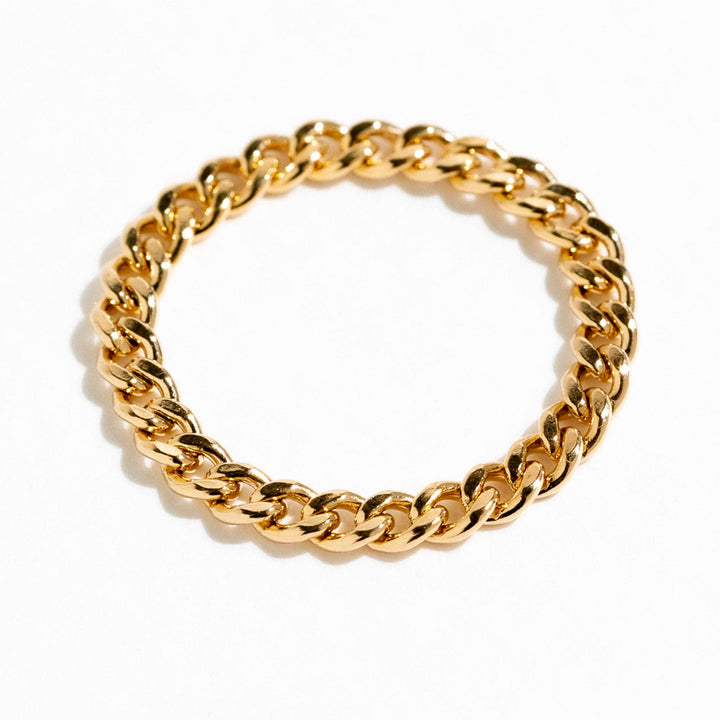 Lucia Ring: 7 - Merry PigletsLarissa Loden
